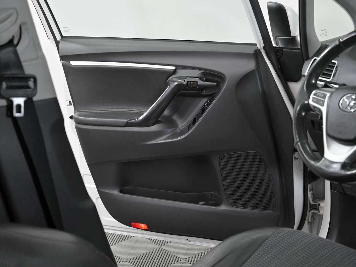 Toyota Verso 2015 года с пробегом. Фото: #8