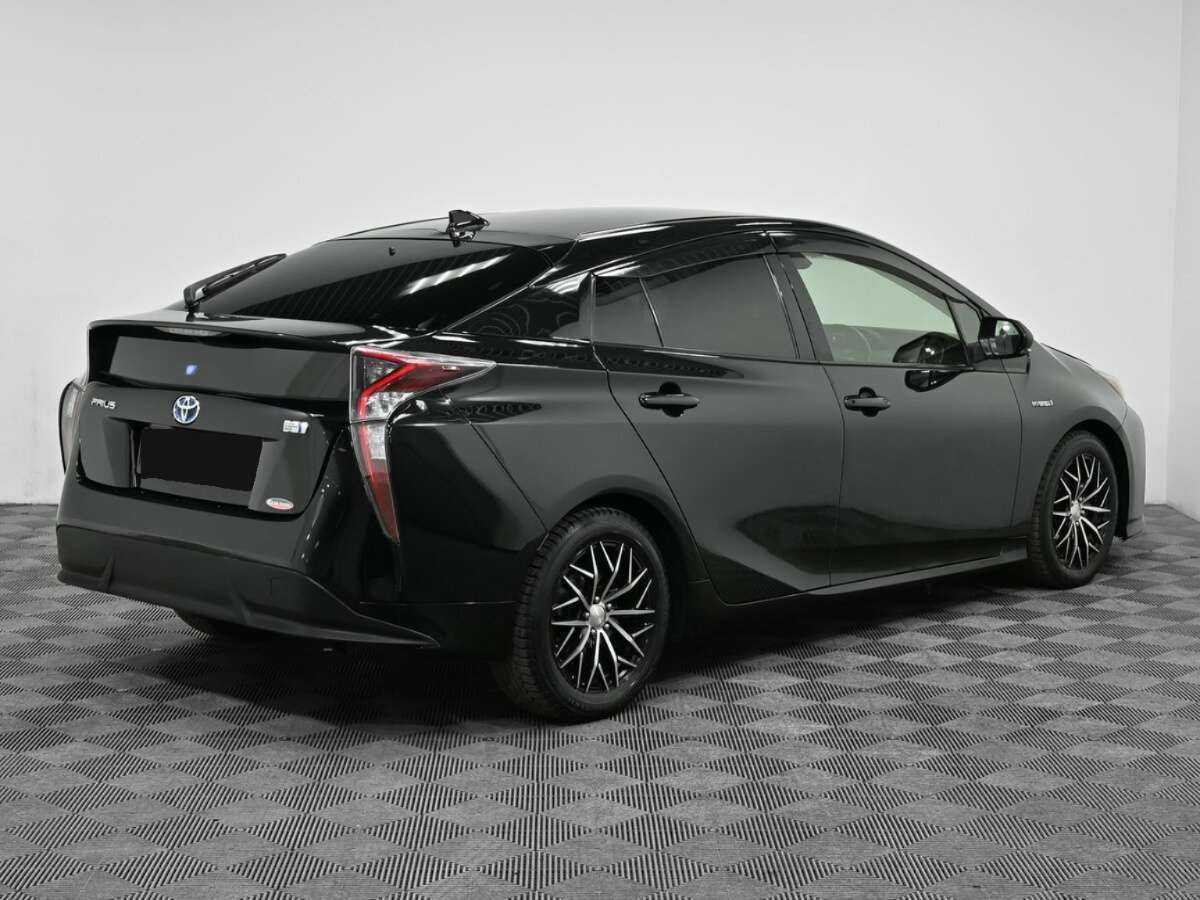 Toyota Prius 2016 года с пробегом. Фото: #1