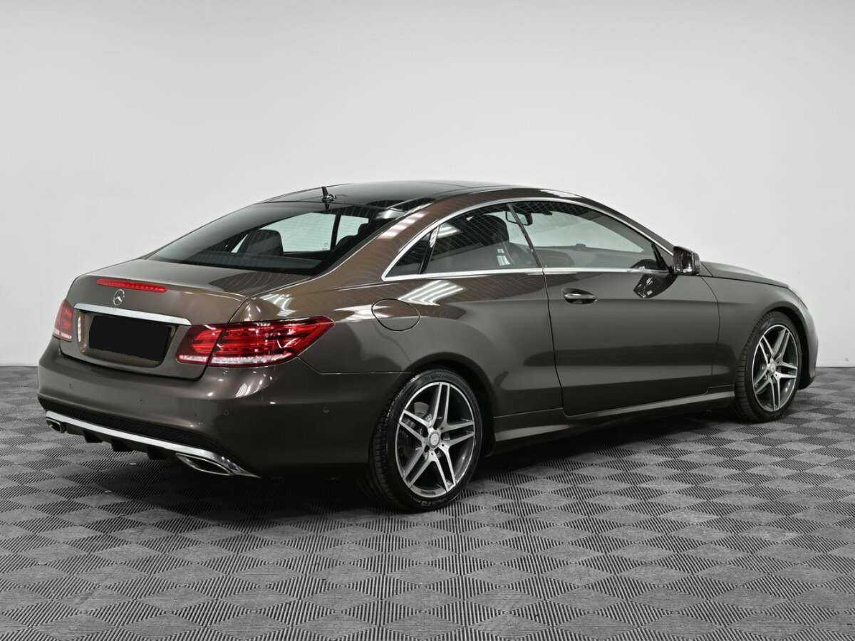 Mercedes-Benz E-Класс 2014 года с пробегом. Фото: #1