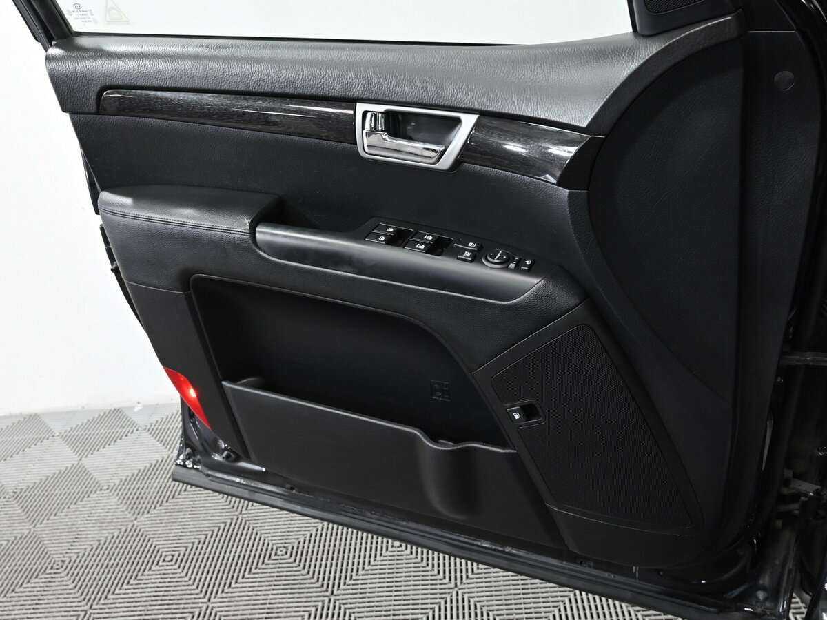 Kia Mohave 2016 года с пробегом. Фото: #9