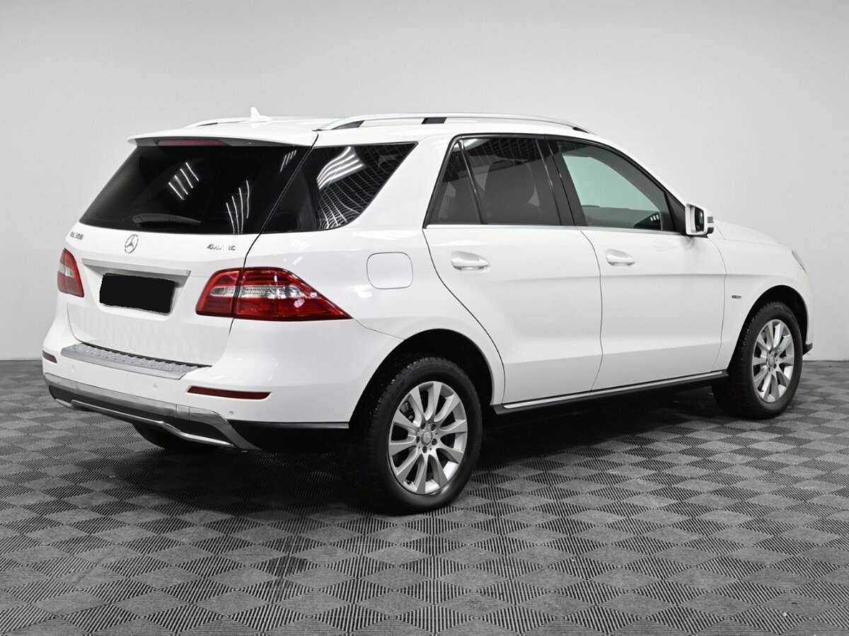 Mercedes-Benz M-Класс 2012 года с пробегом. Фото: #1