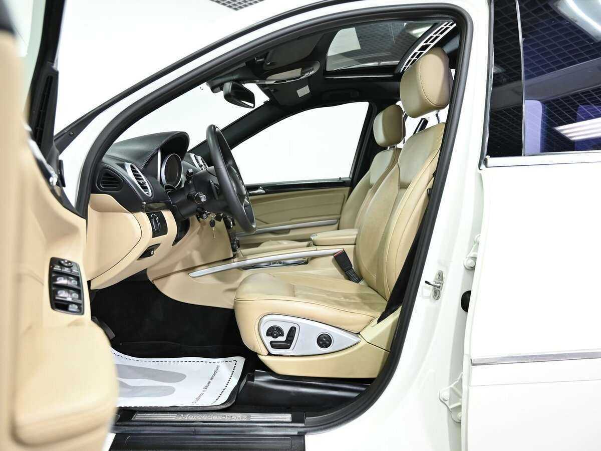 Mercedes-Benz GL-Класс 2011 года с пробегом. Фото: #4