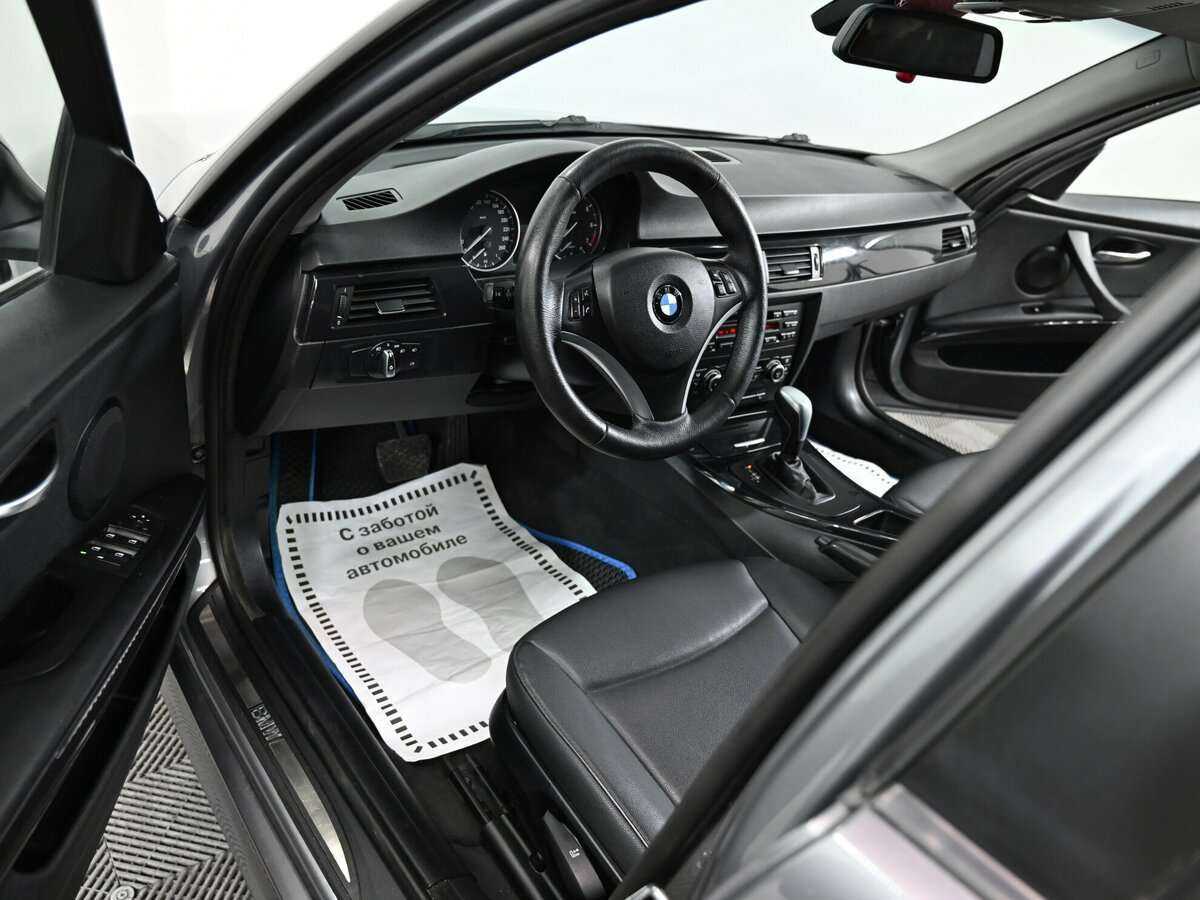 BMW 3 серии 2009 года с пробегом. Фото: #4