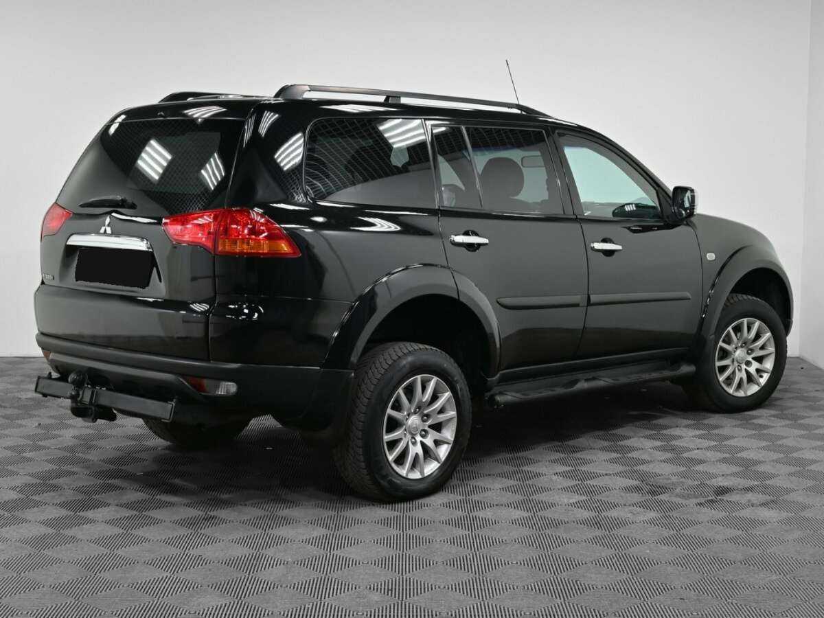 Mitsubishi Pajero Sport 2010 года с пробегом. Фото: #1