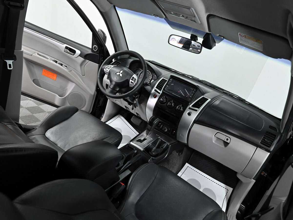 Mitsubishi Pajero Sport 2010 года с пробегом. Фото: #4