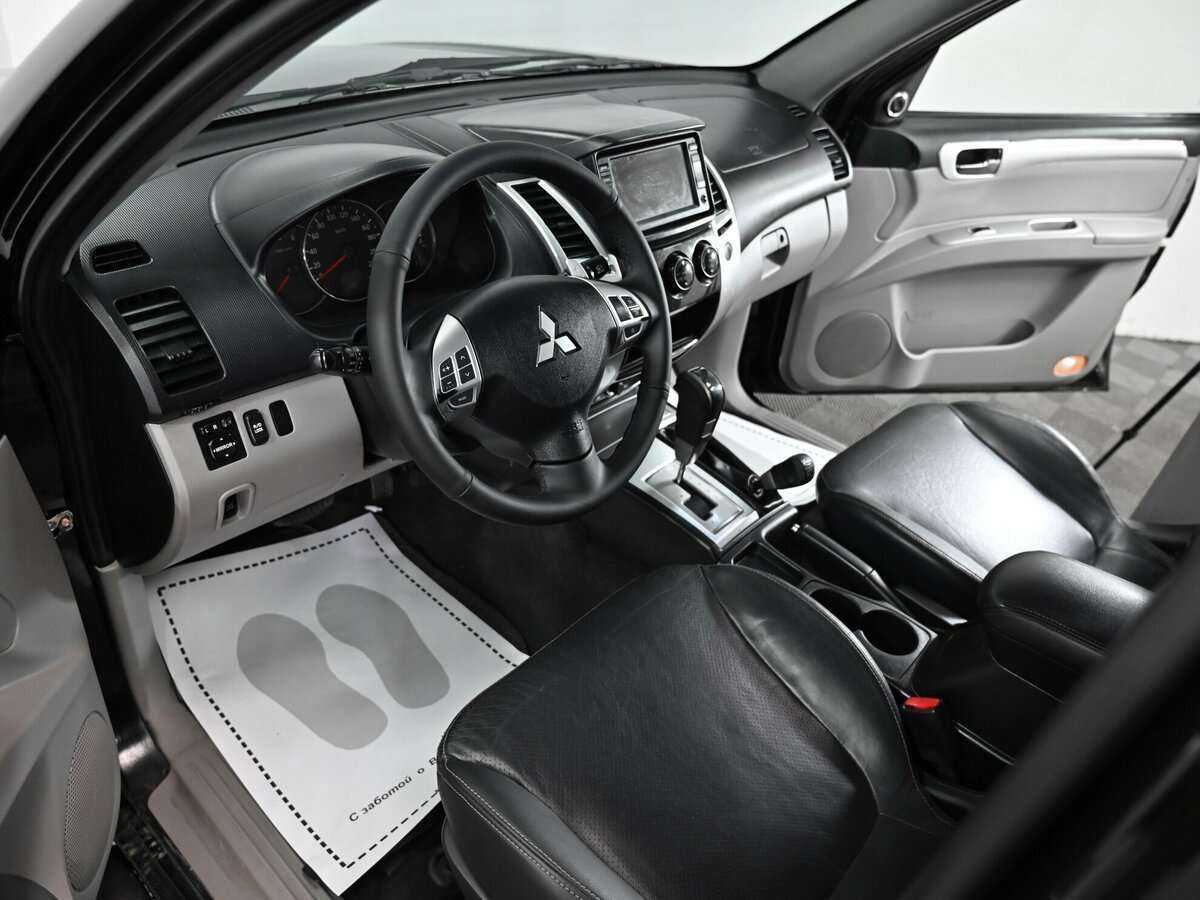 Mitsubishi Pajero Sport 2010 года с пробегом. Фото: #8