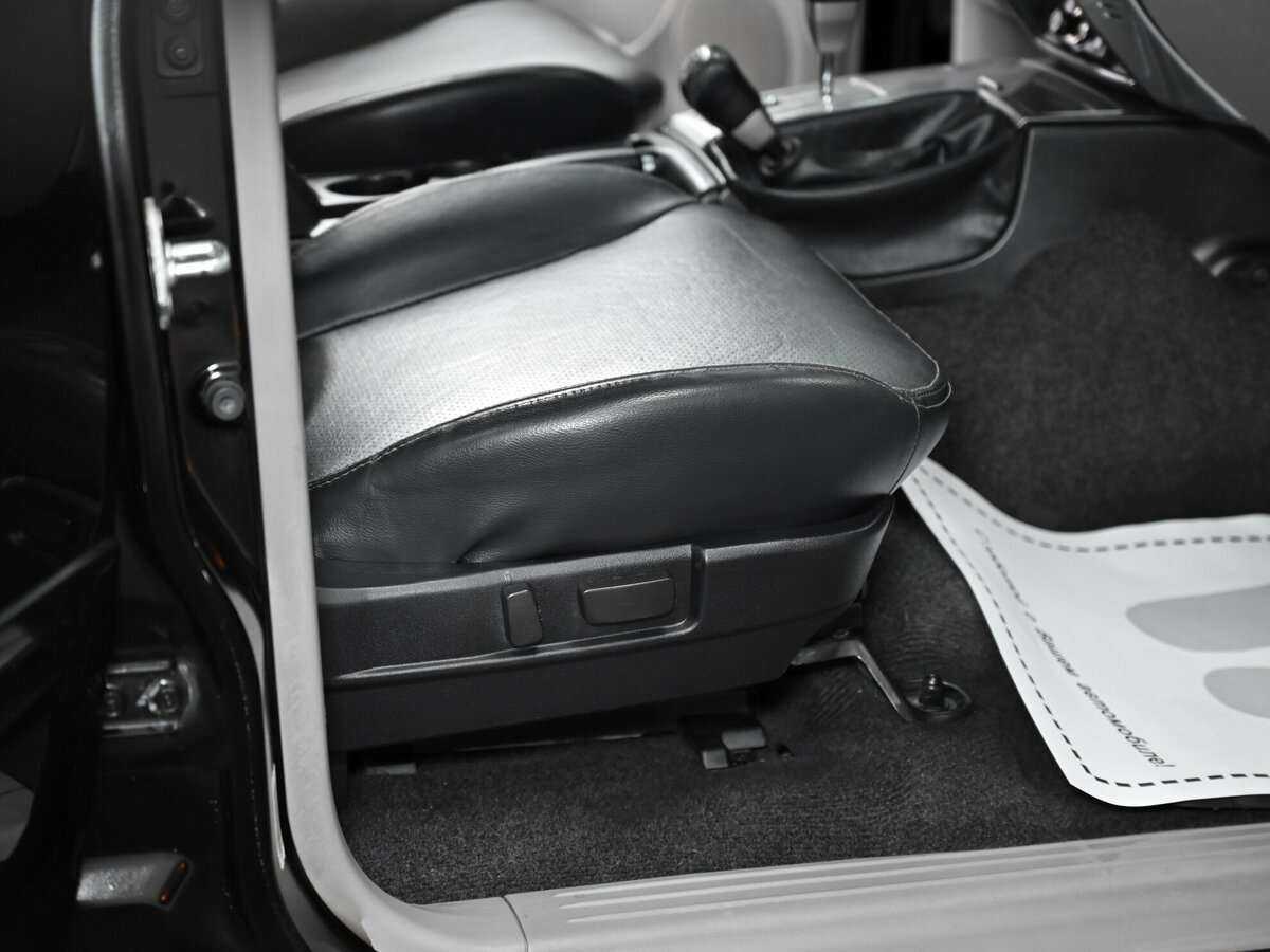 Mitsubishi Pajero Sport 2010 года с пробегом. Фото: #12