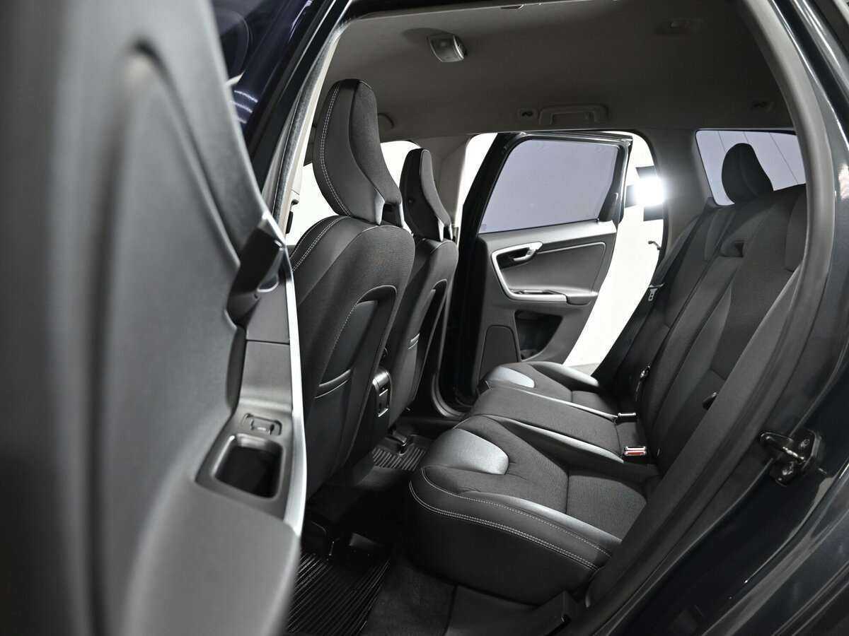 Volvo XC60 2010 года с пробегом. Фото: #5