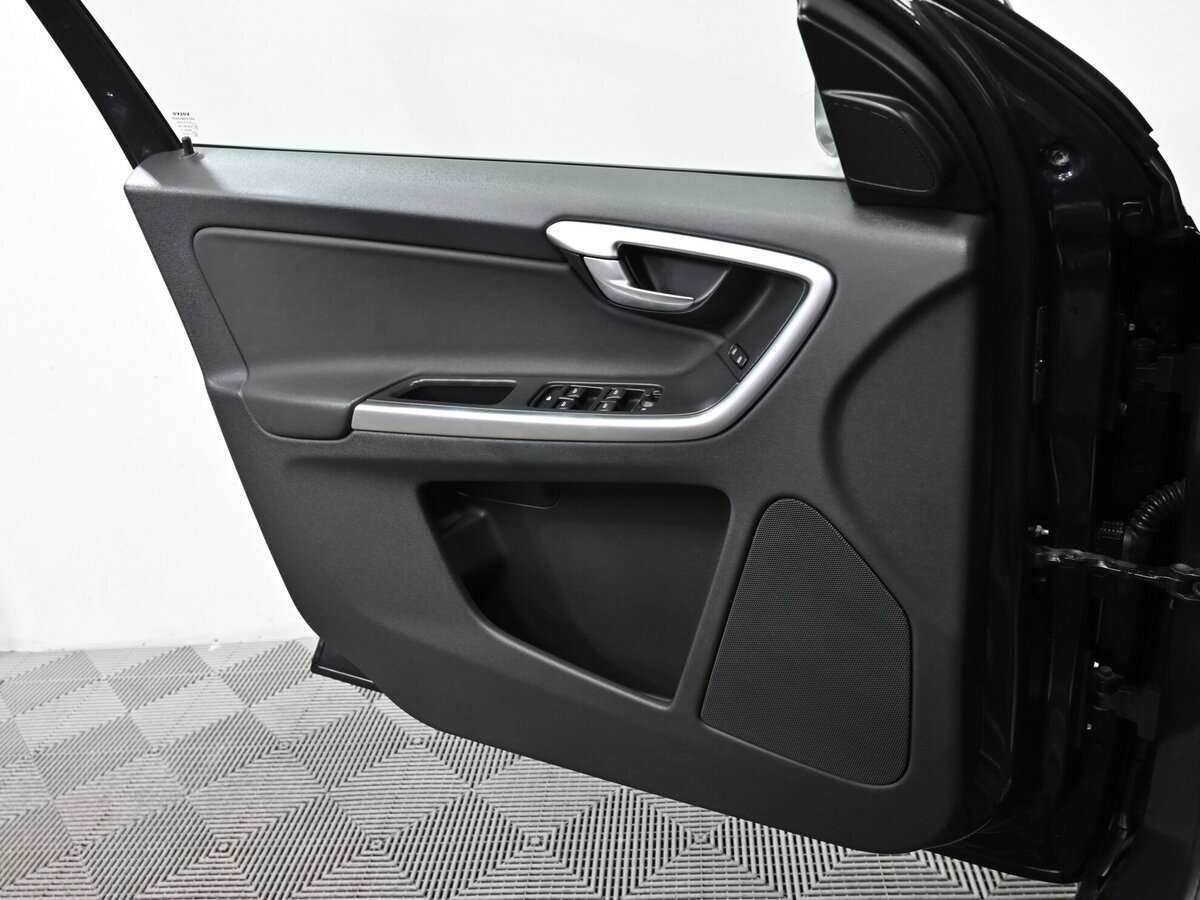 Volvo XC60 2010 года с пробегом. Фото: #6