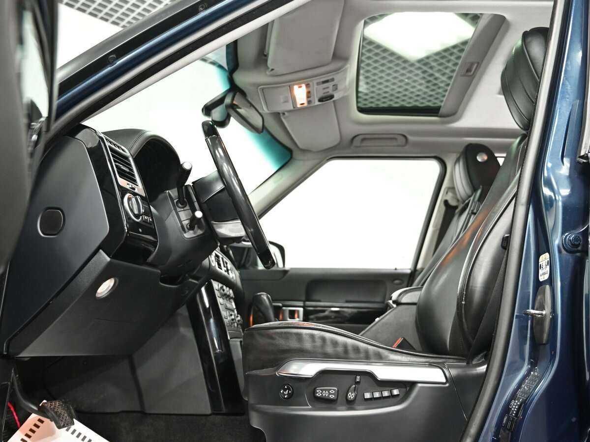 Land Rover Range Rover 2010 года с пробегом. Фото: #9