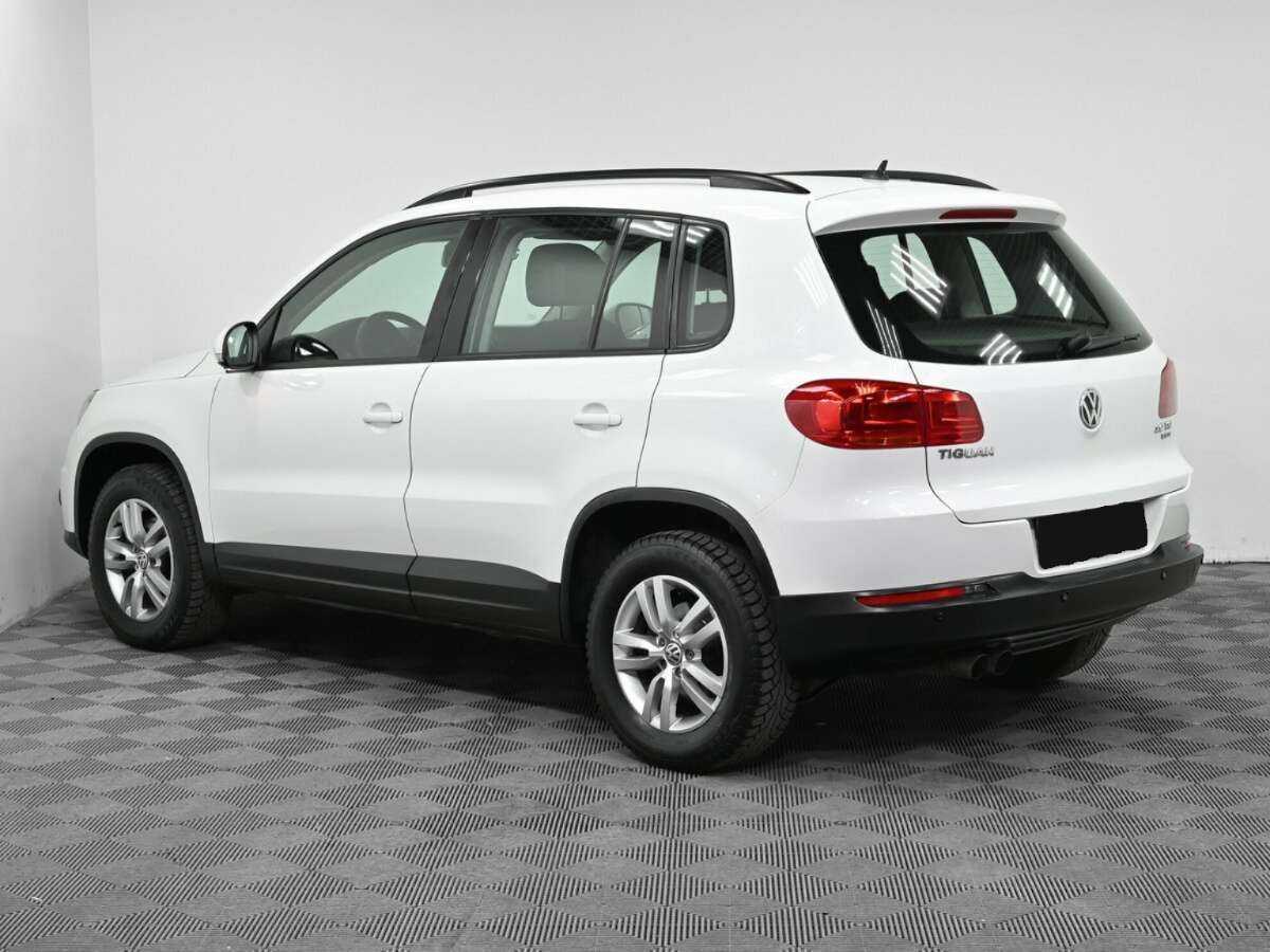 Volkswagen Tiguan 2011 года с пробегом. Фото: #3