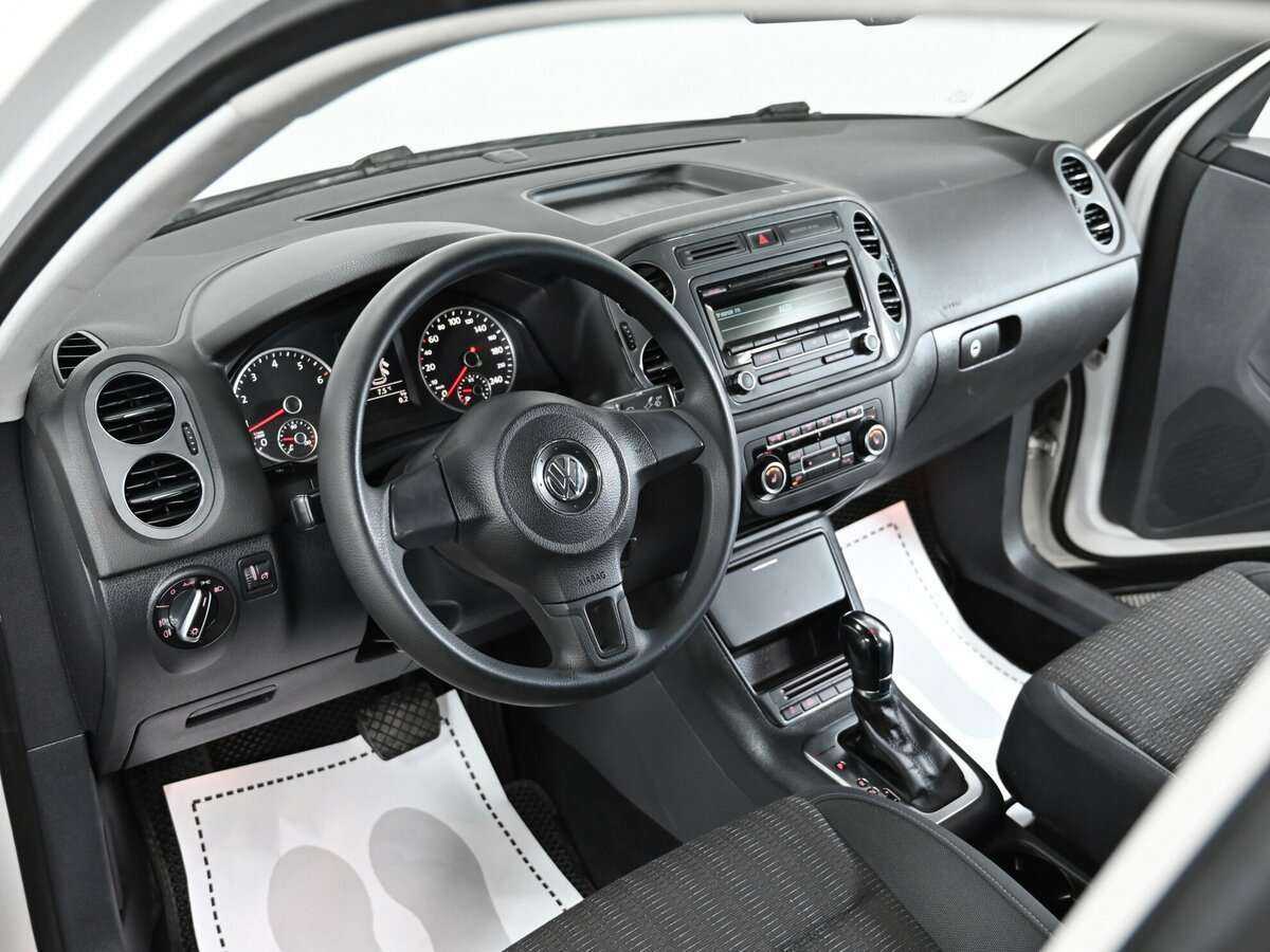 Volkswagen Tiguan 2011 года с пробегом. Фото: #4
