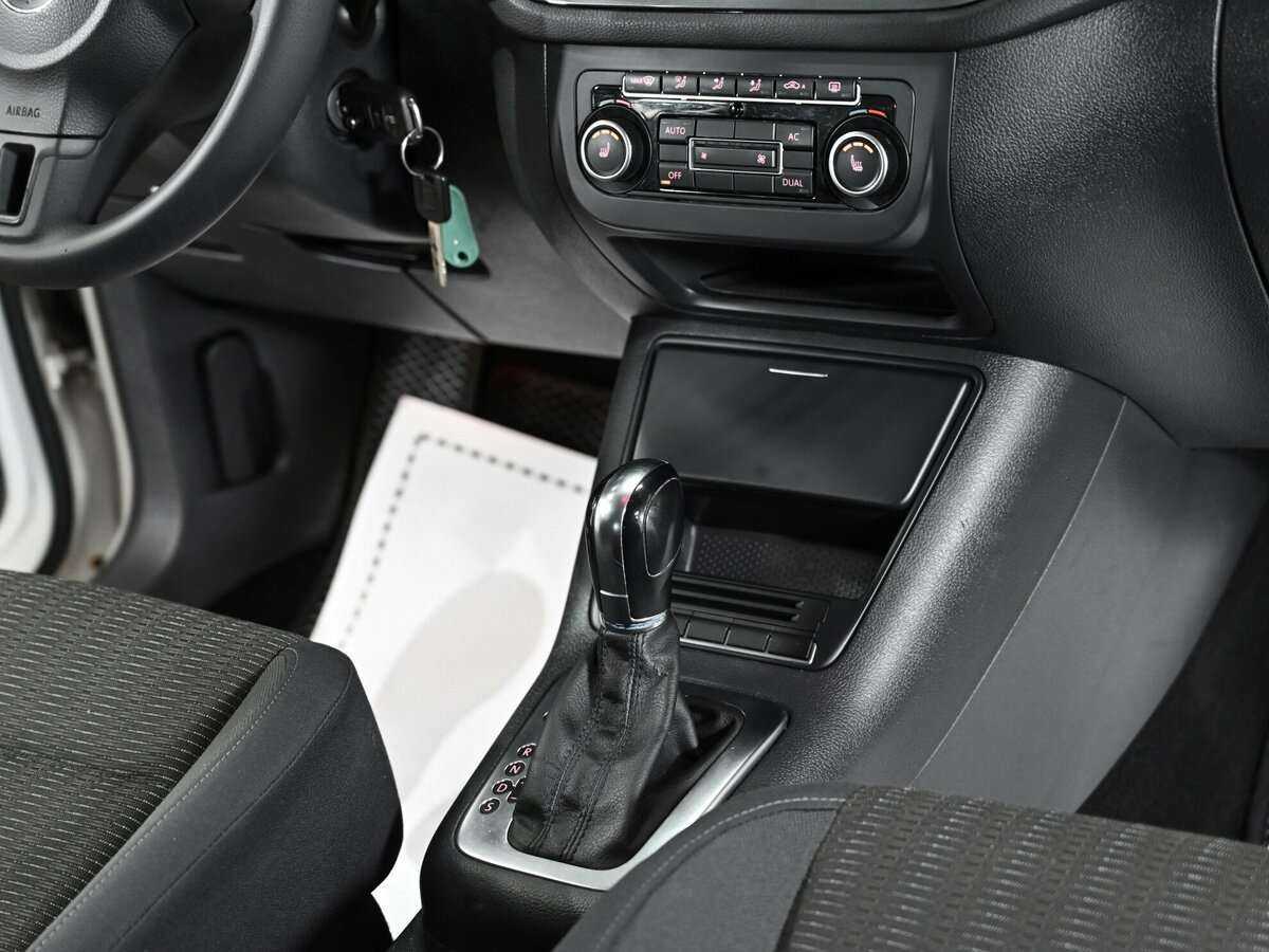 Volkswagen Tiguan 2011 года с пробегом. Фото: #6