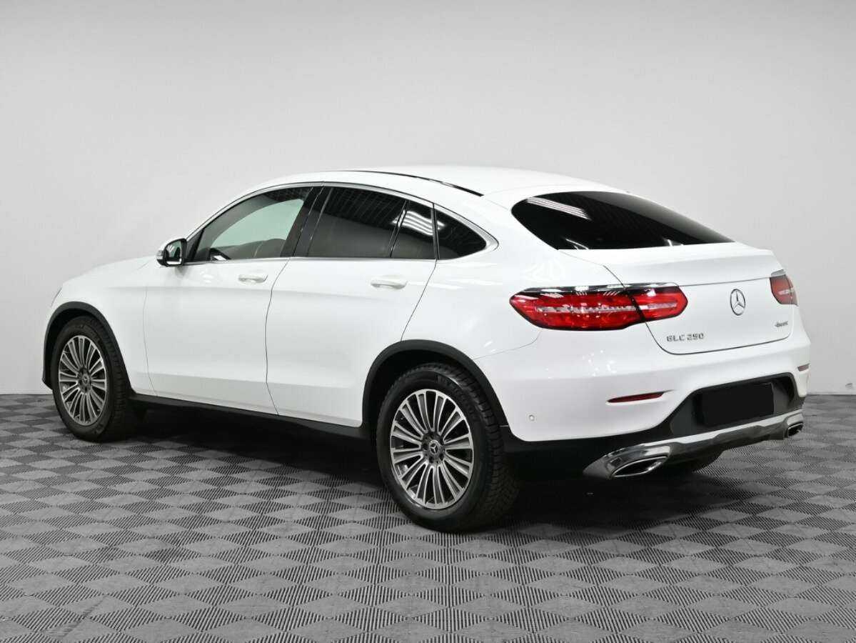 Mercedes-Benz GLC Coupe 2018 года с пробегом. Фото: #3