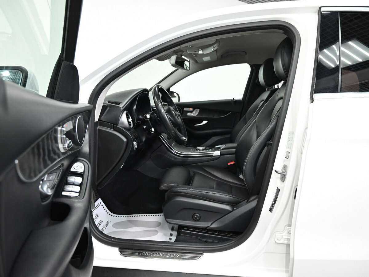 Mercedes-Benz GLC Coupe 2018 года с пробегом. Фото: #4