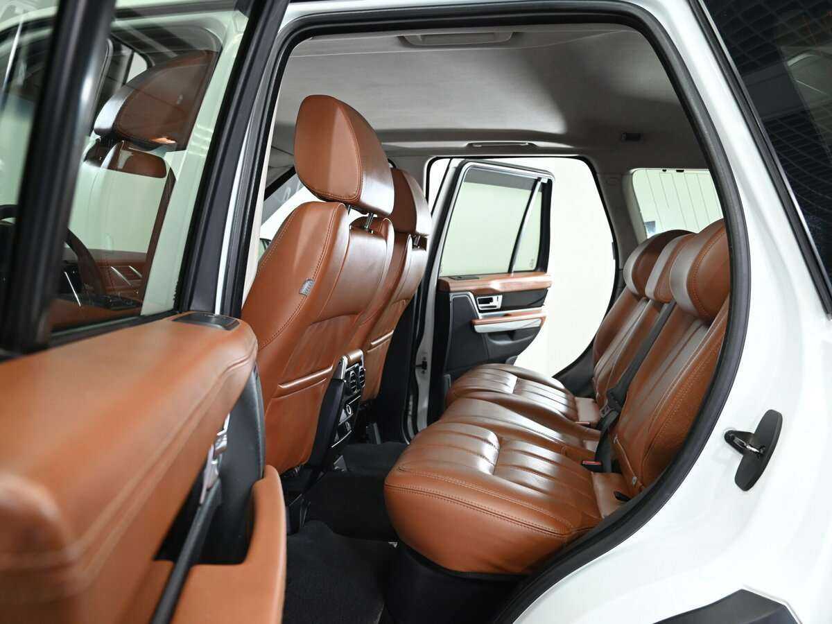 Land Rover Range Rover Sport 2011 года с пробегом. Фото: #14