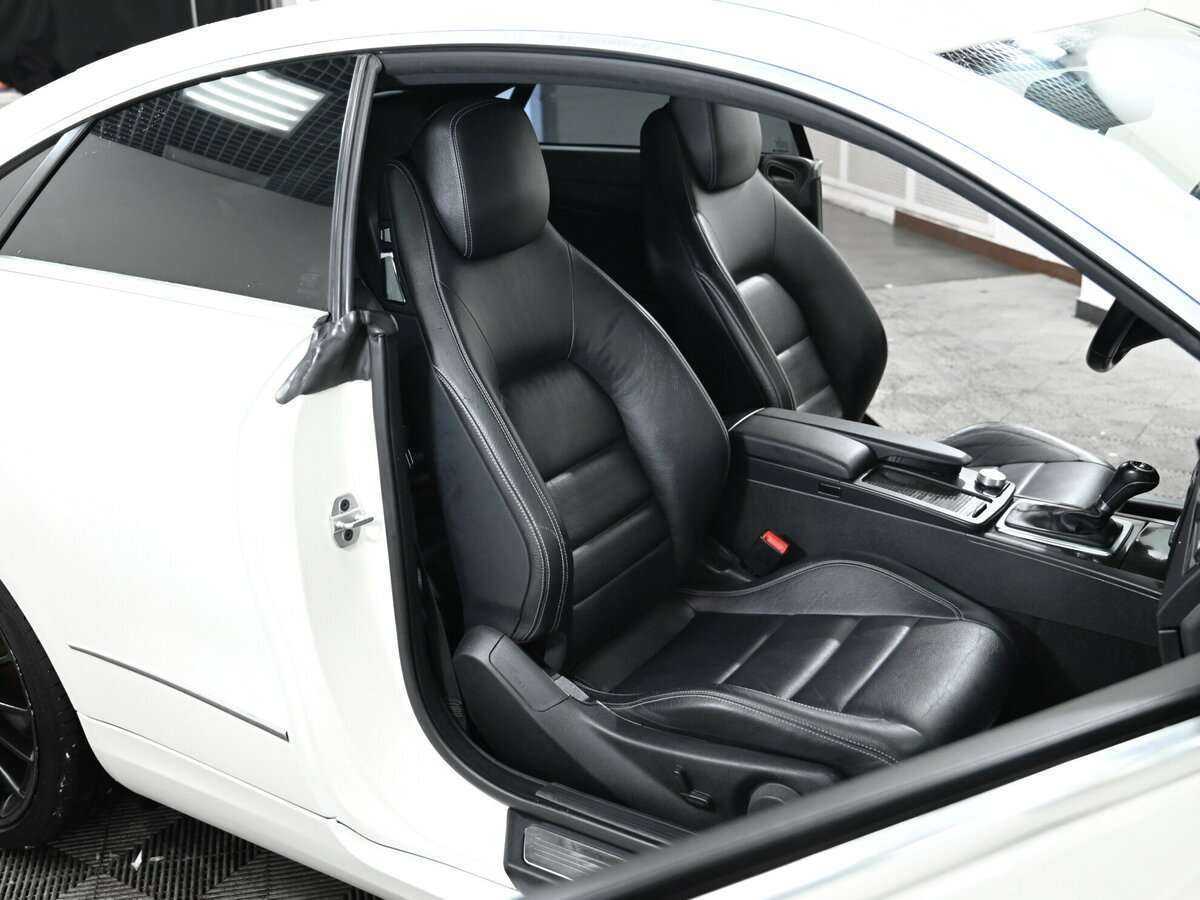 Mercedes-Benz E-Класс 2011 года с пробегом. Фото: #12