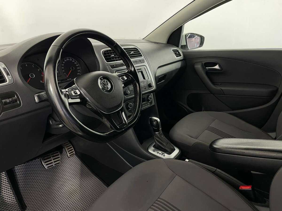 Б/У Фольксваген Поло 2016 года. Фото: #6