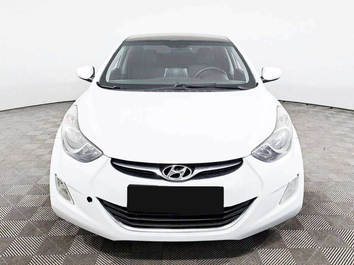Hyundai Avante 2011 года с пробегом. Фото: #1