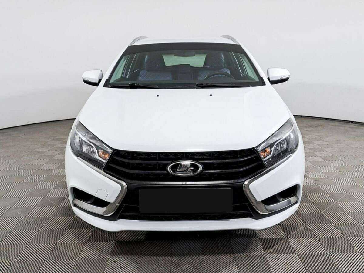 Б/У Лада (ВАЗ) Веста 2018 года. Фото: #1