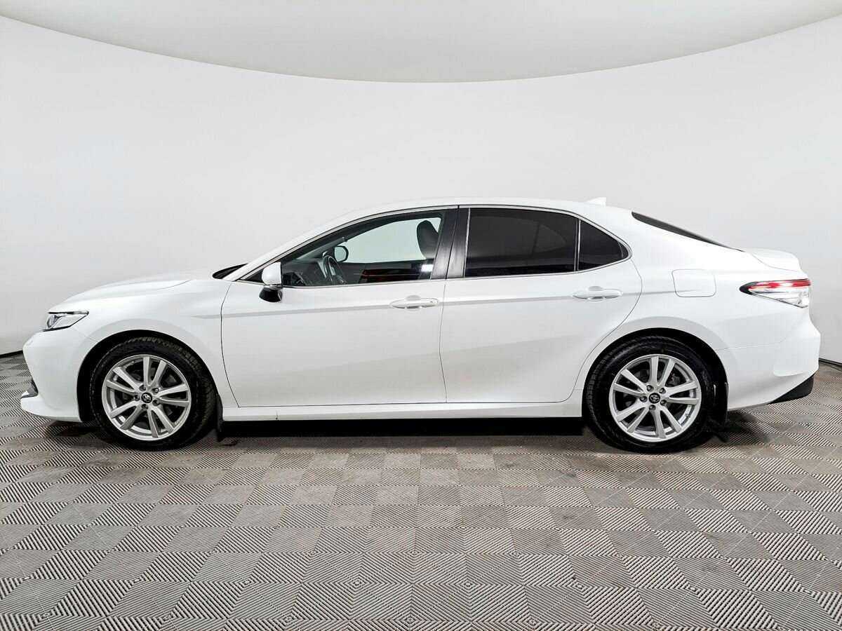 Toyota Camry 2019 года с пробегом. Фото: #7