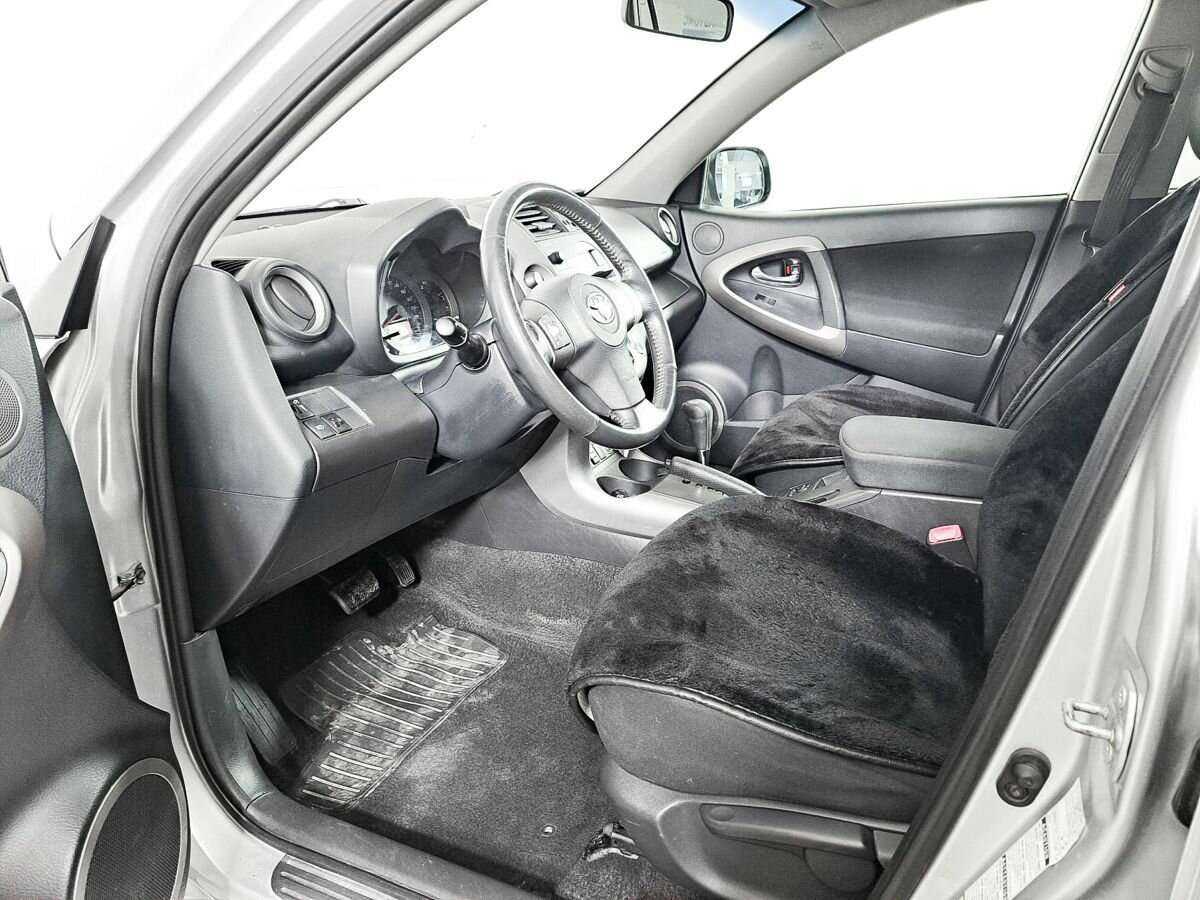 Toyota RAV4 2006 года с пробегом. Фото: #13