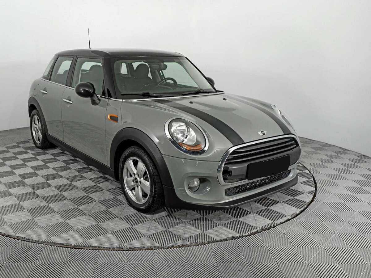 Mini Hatch 2018 года с пробегом. Фото: #2