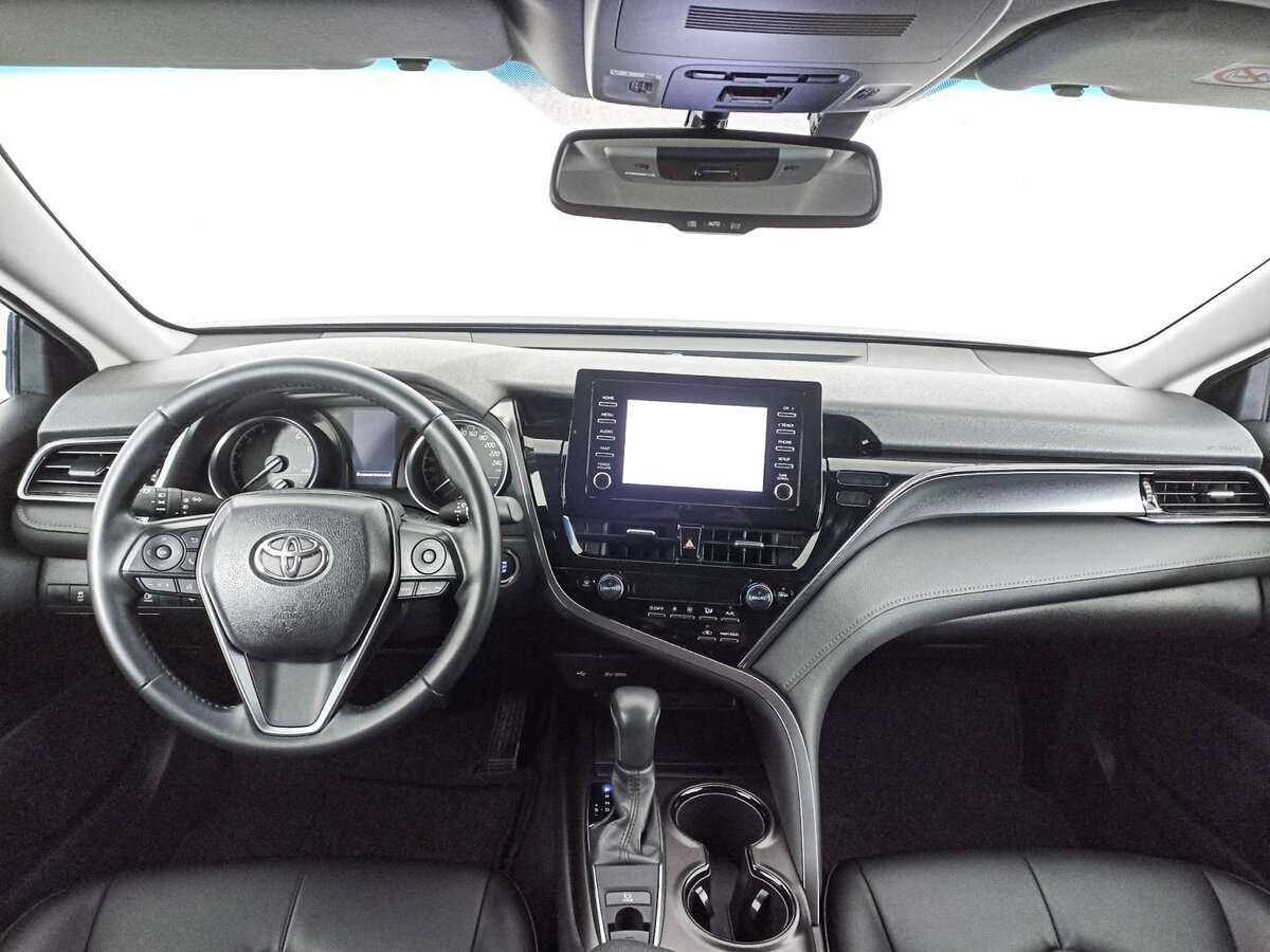 Toyota Camry 2021 года с пробегом. Фото: #11