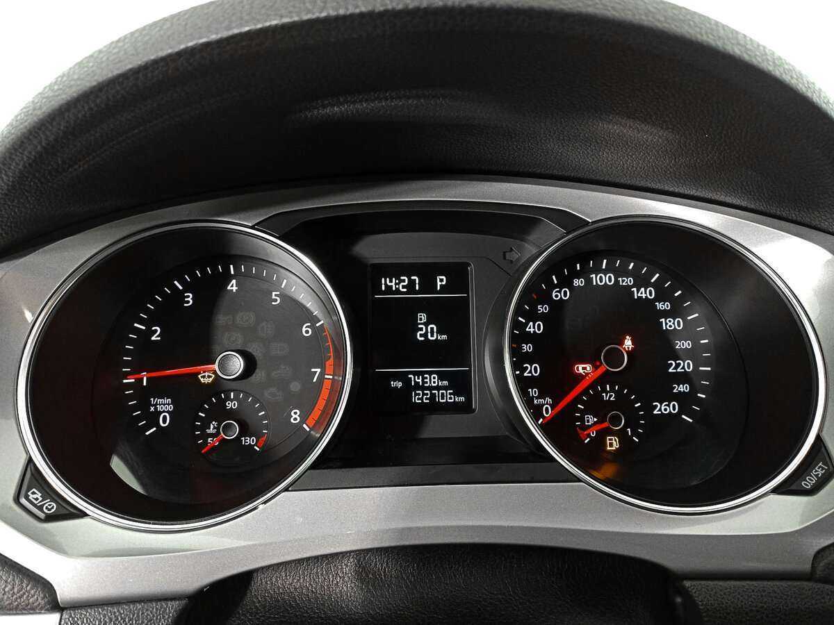 Б/У Фольксваген Джетта 2018 года. Фото: #11