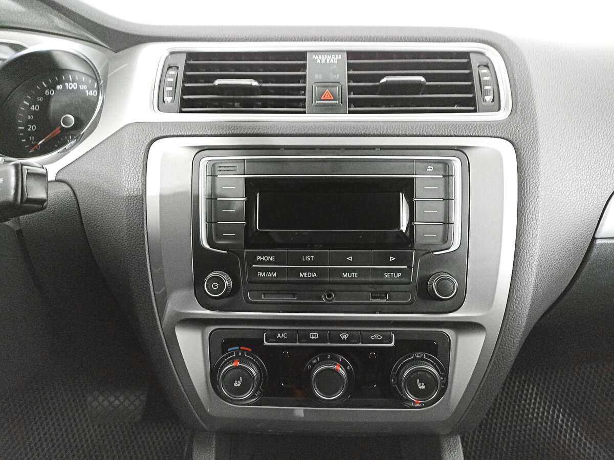 Б/У Фольксваген Джетта 2018 года. Фото: #13