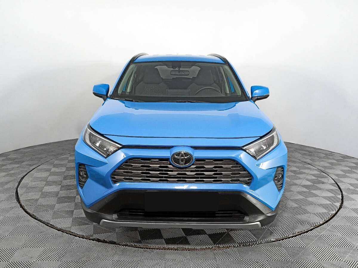 Toyota RAV4 2020 года с пробегом. Фото: #1