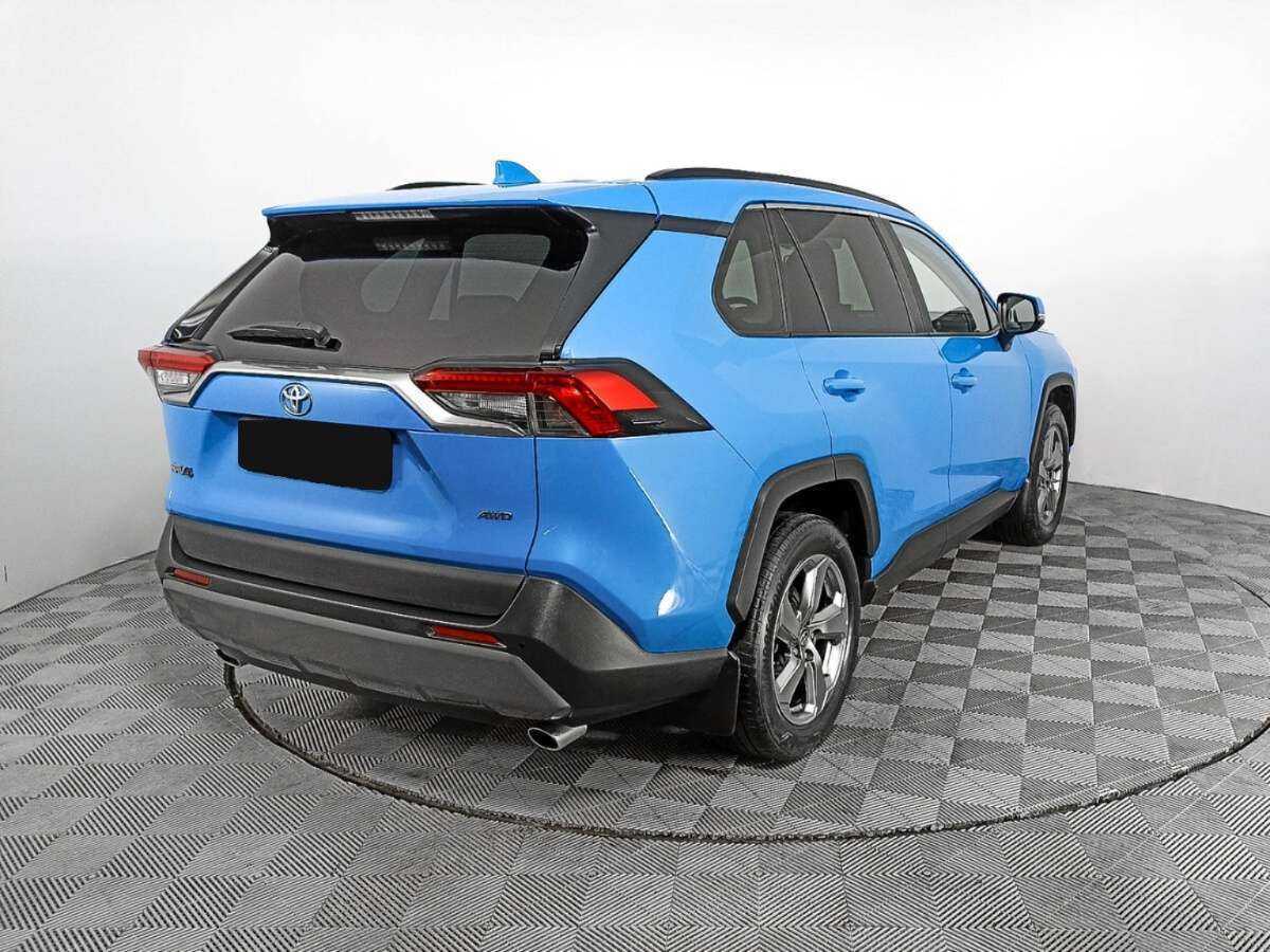 Toyota RAV4 2020 года с пробегом. Фото: #4