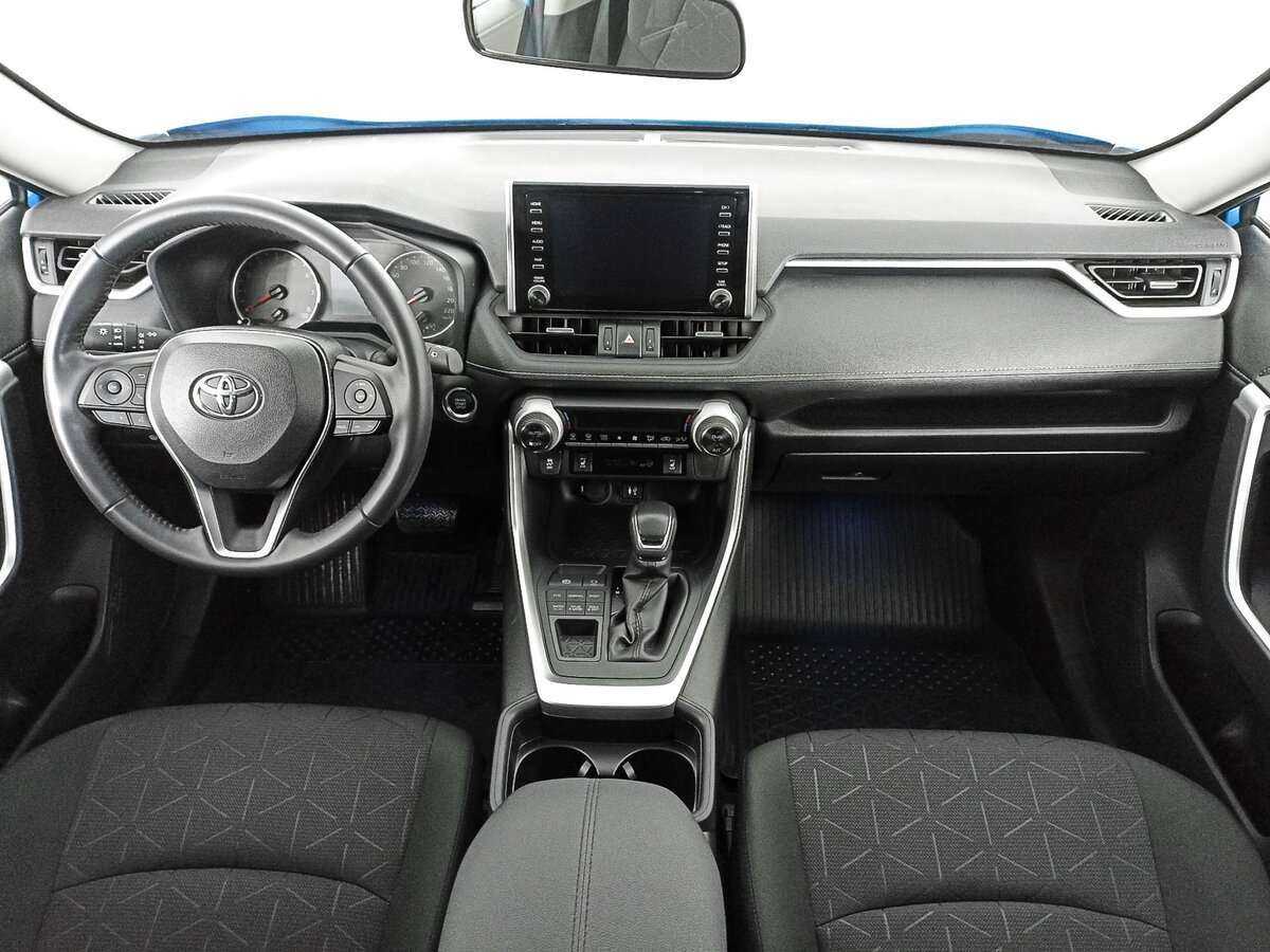Toyota RAV4 2020 года с пробегом. Фото: #11