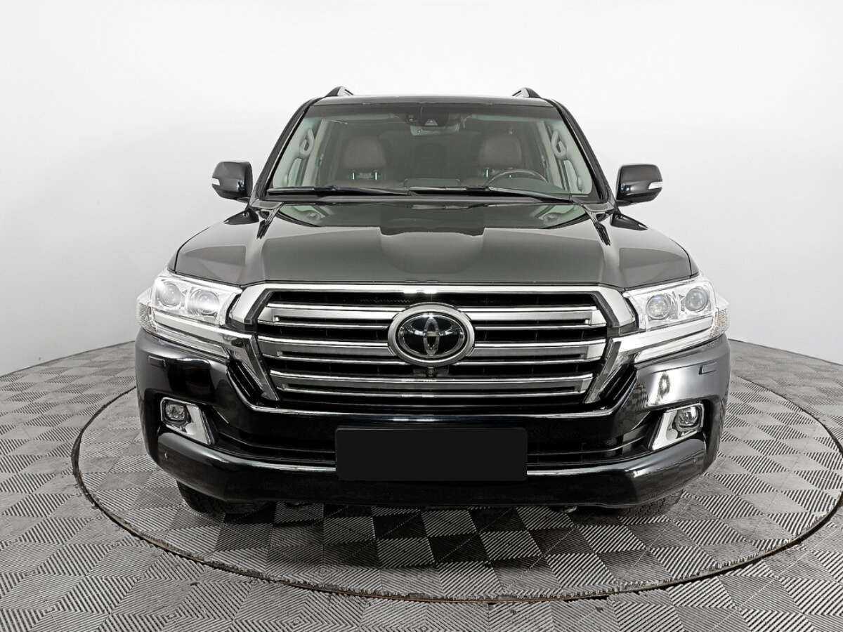 Toyota Land Cruiser 2015 года с пробегом. Фото: #1