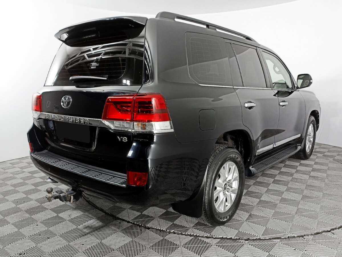 Toyota Land Cruiser 2015 года с пробегом. Фото: #4