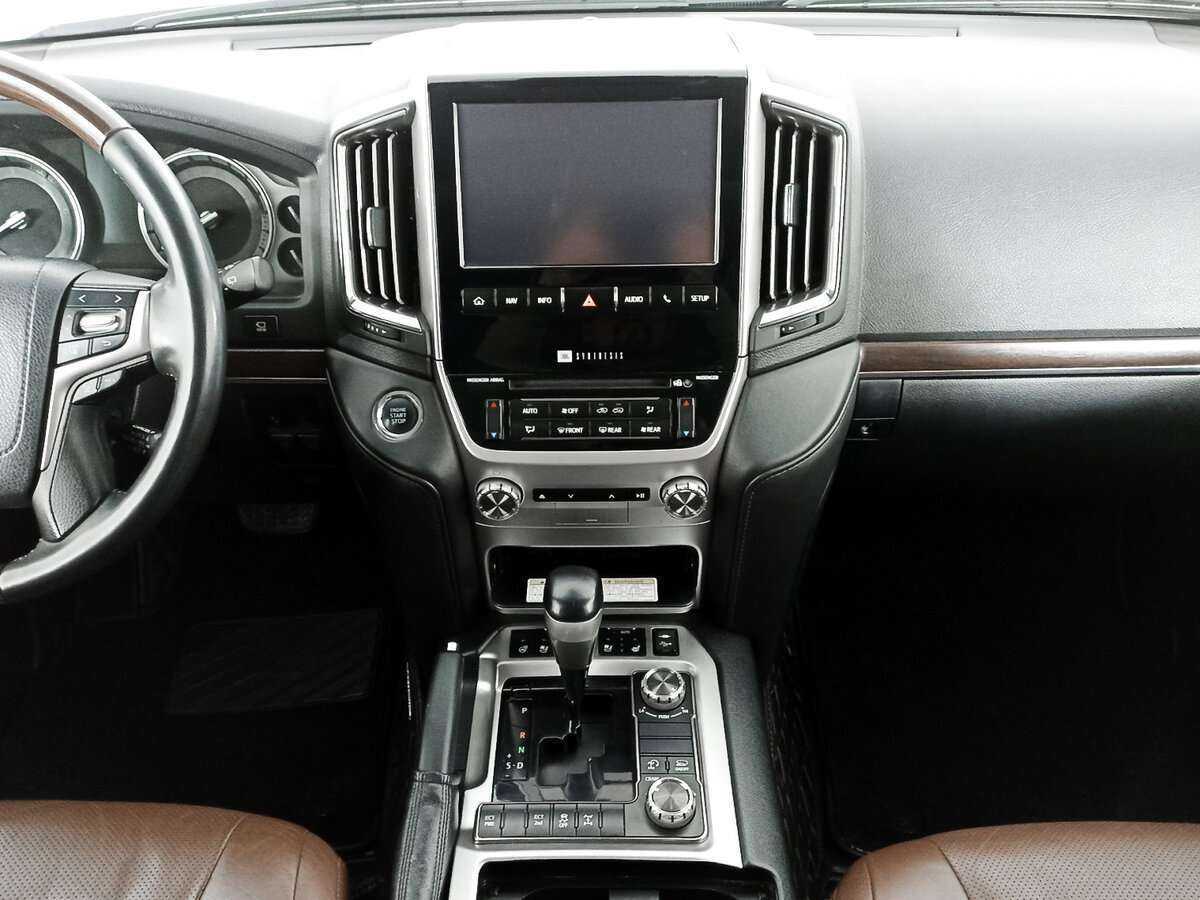 Toyota Land Cruiser 2015 года с пробегом. Фото: #12