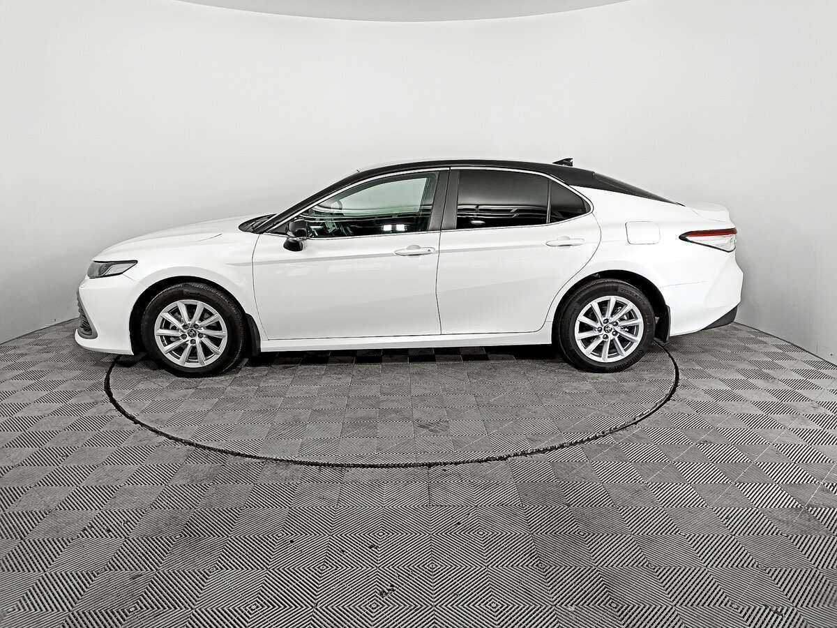 Toyota Camry 2021 года с пробегом. Фото: #6