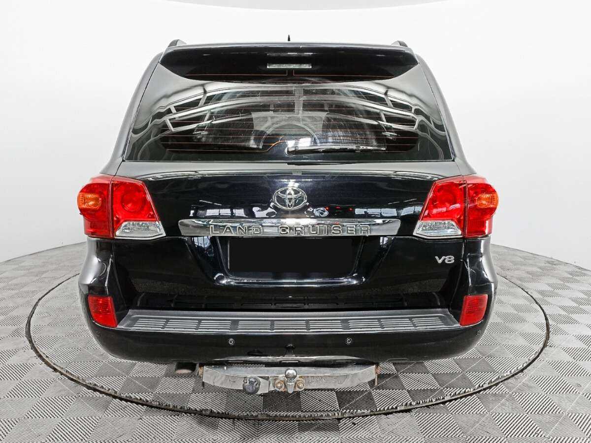 Toyota Land Cruiser 2013 года с пробегом. Фото: #4