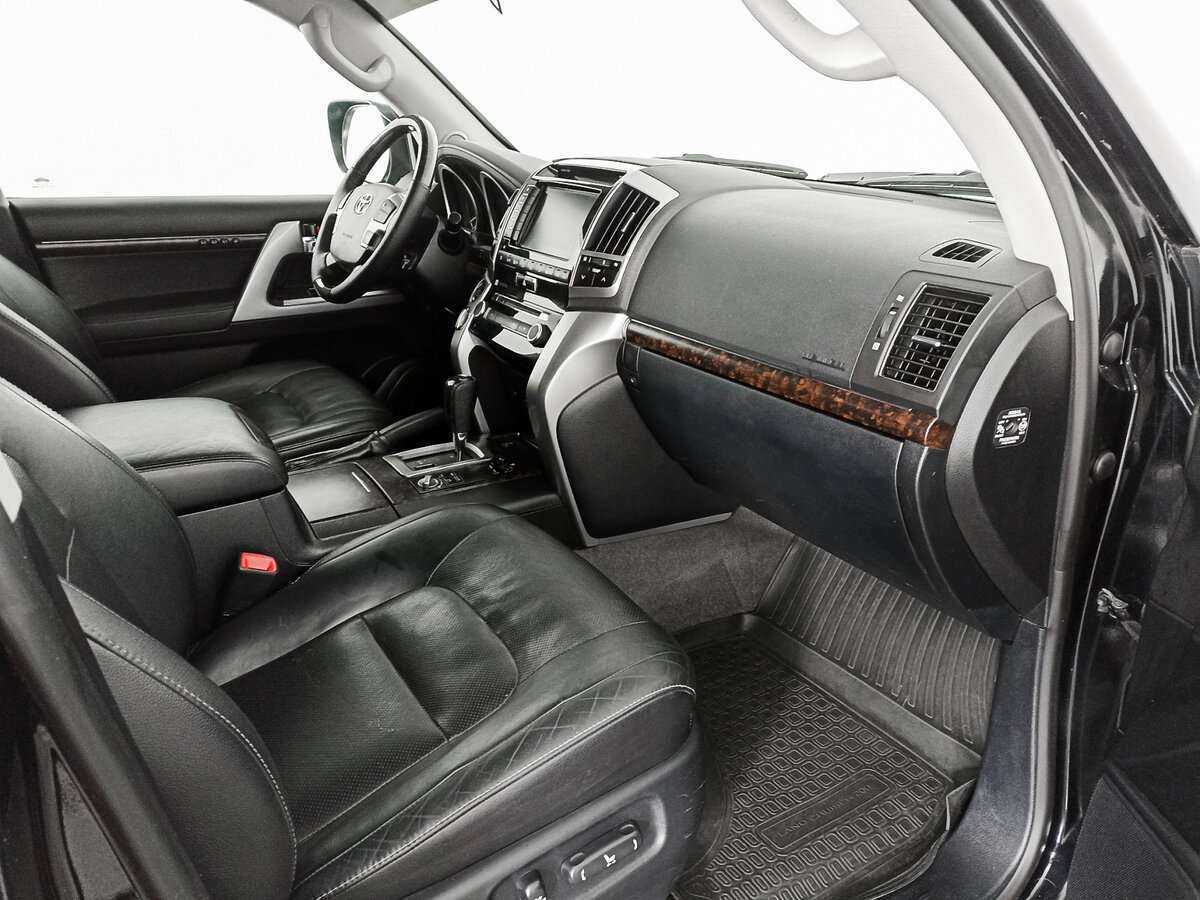 Toyota Land Cruiser 2013 года с пробегом. Фото: #6
