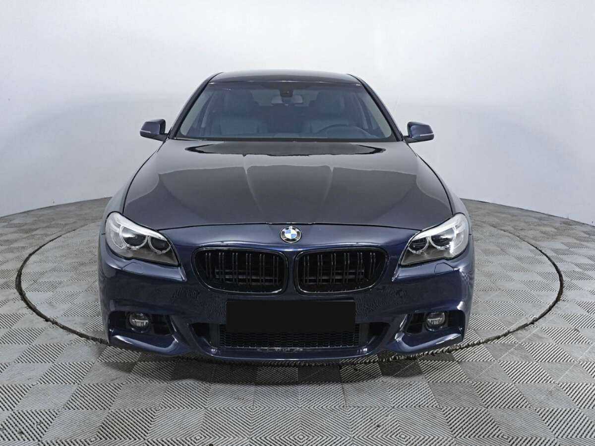 BMW 5 серии 2013 года с пробегом. Фото: #1
