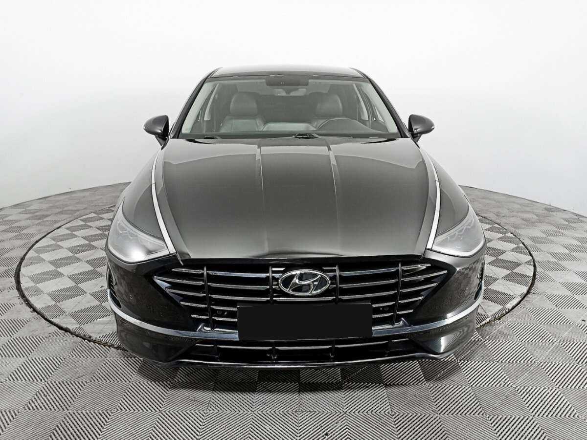 Hyundai Sonata 2019 года с пробегом. Фото: #1