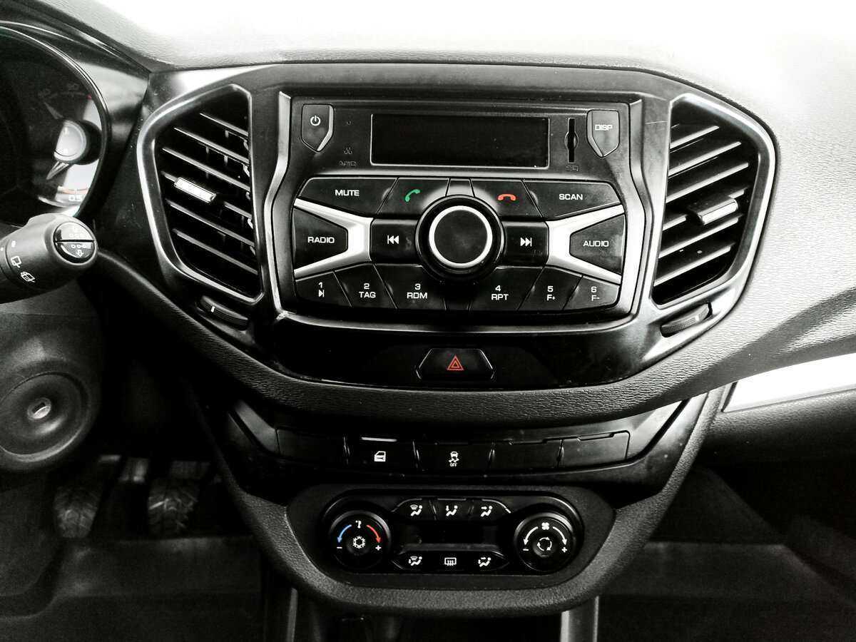 Б/У Лада (ВАЗ) Веста 2019 года. Фото: #12