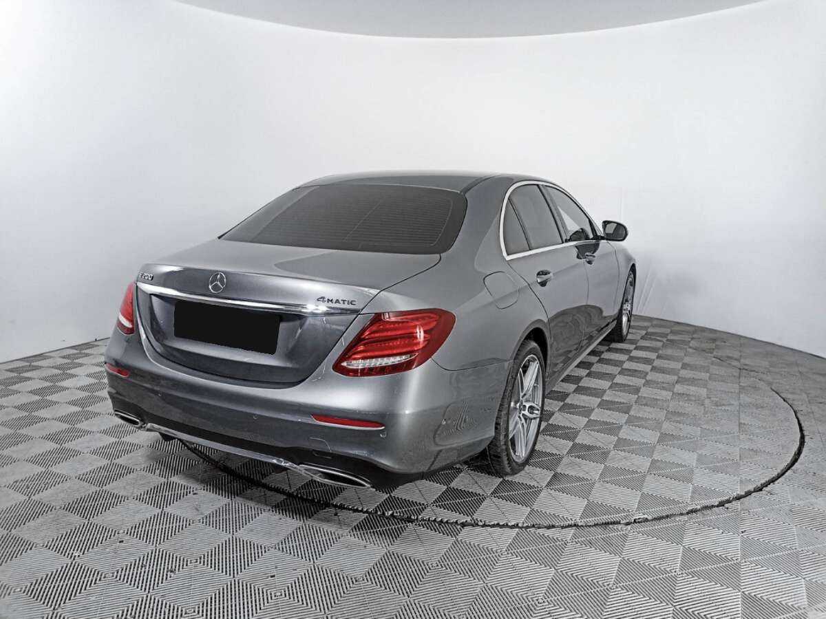 Mercedes-Benz E-Класс 2019 года с пробегом. Фото: #4