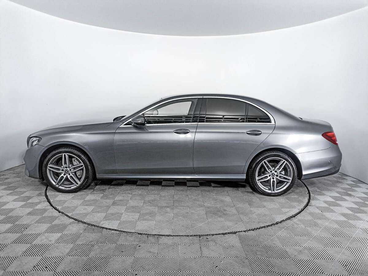 Mercedes-Benz E-Класс 2019 года с пробегом. Фото: #7