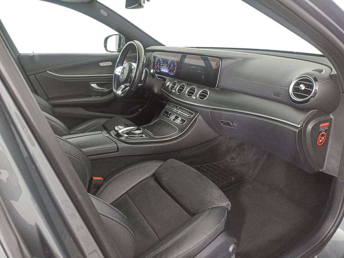 Mercedes-Benz E-Класс 2019 года с пробегом. Фото: #8