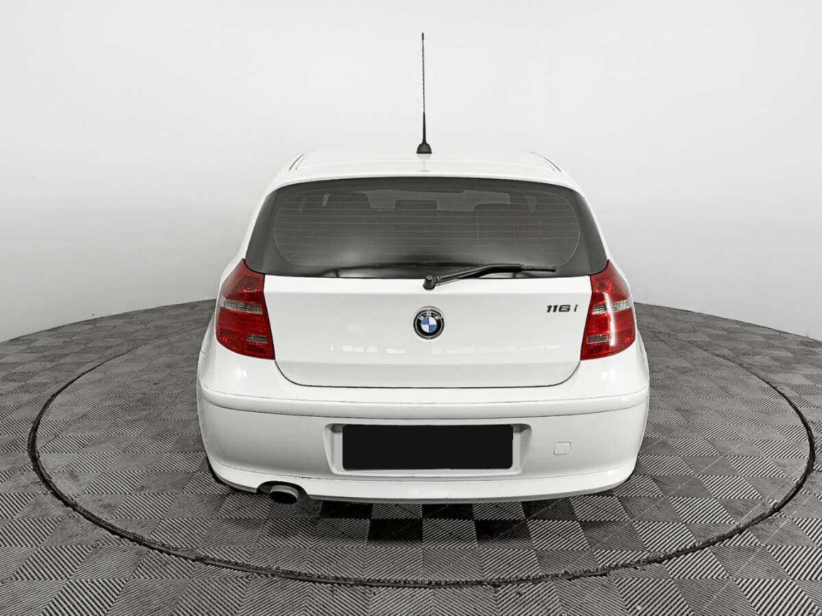 BMW 1 серии 2010 года с пробегом. Фото: #4