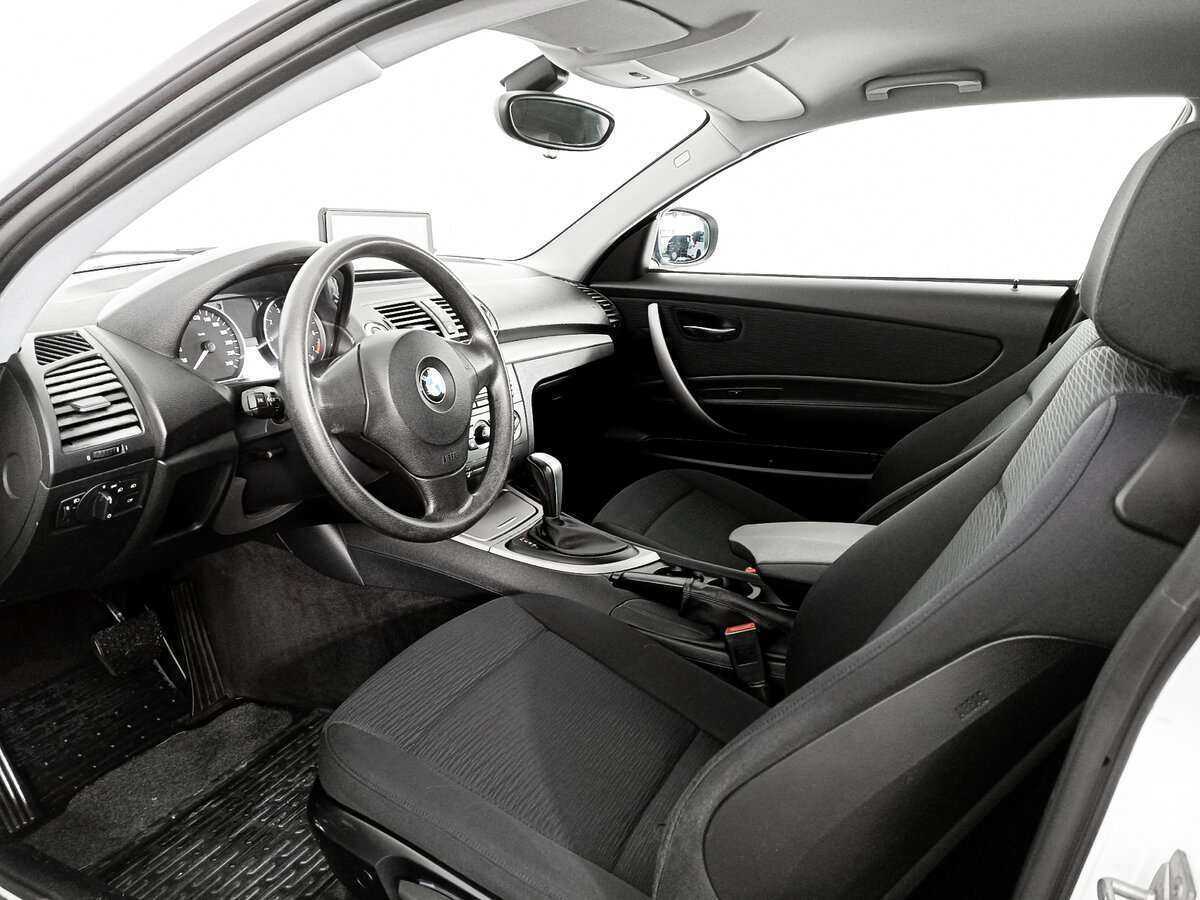 BMW 1 серии 2010 года с пробегом. Фото: #11