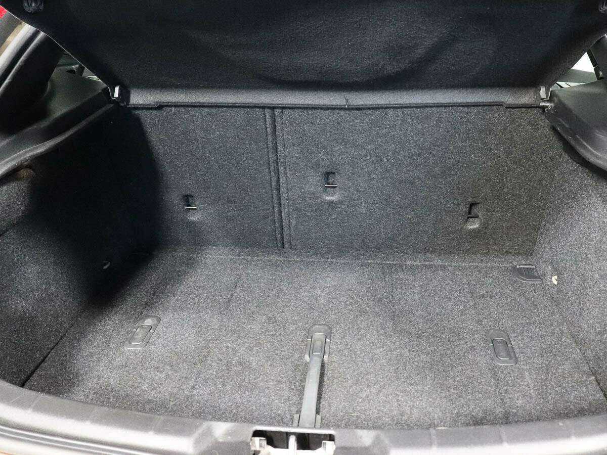 Volvo V40 Cross Country 2015 года с пробегом. Фото: #15