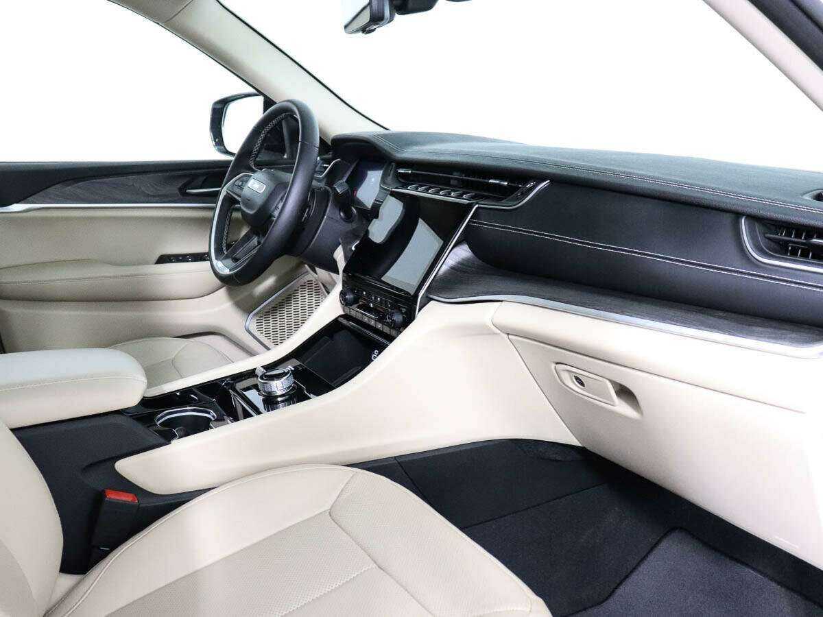 Jeep Grand Cherokee 2022 года с пробегом. Фото: #6