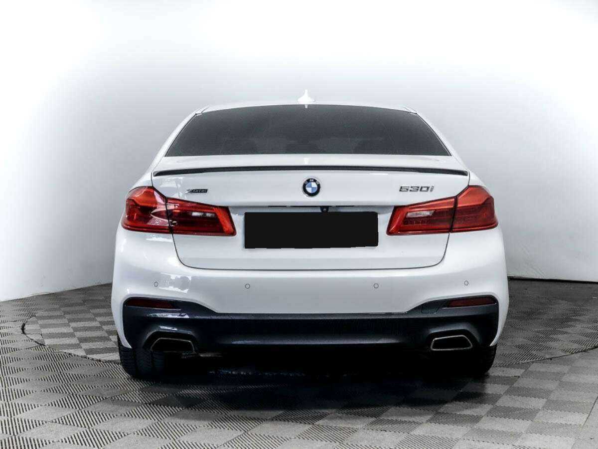 BMW 5 серии 2019 года с пробегом. Фото: #4